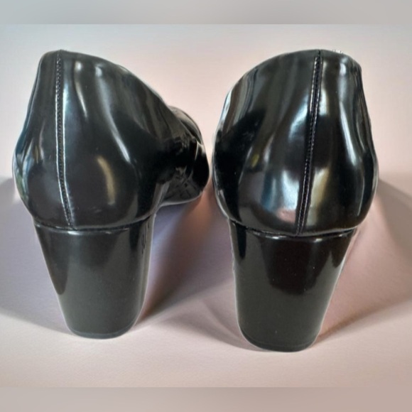 Size 8 (fits like Sz 9) Women’s Pumps - Jenika - Shoe Dazzle - Picture 4 of 5